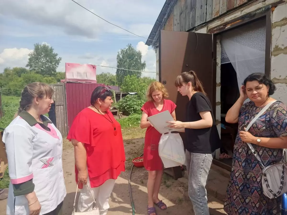 Помощь семьям, находящимся в трудной жизненной ситуации и социально опасном положении